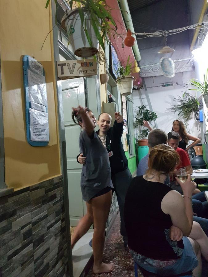 Pagration Youth Hostel Atenas Exterior foto