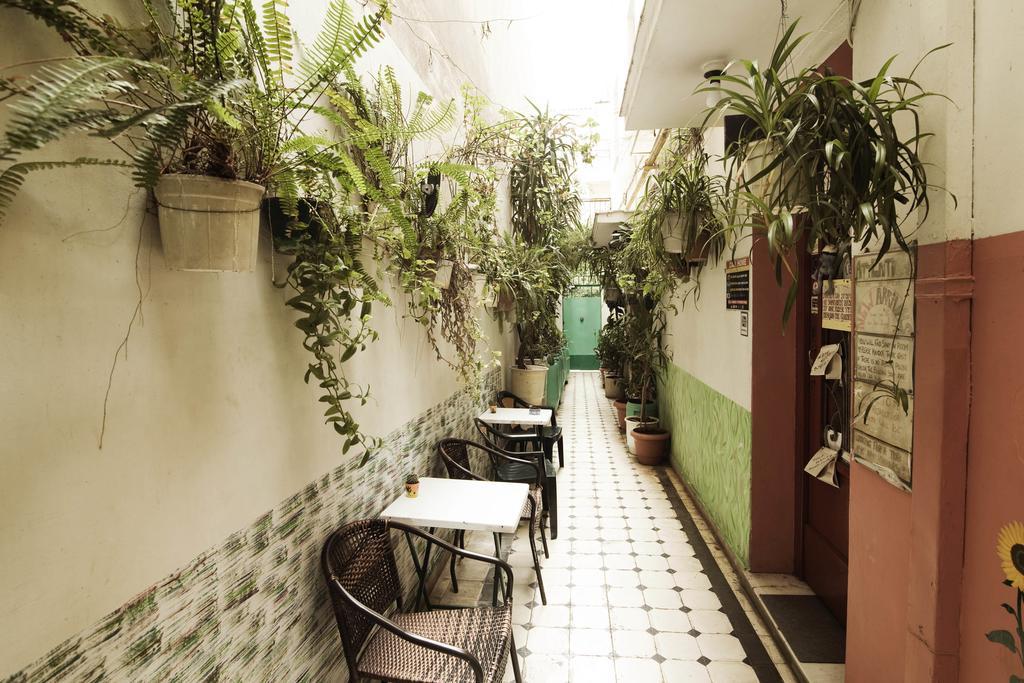 Pagration Youth Hostel Atenas Exterior foto